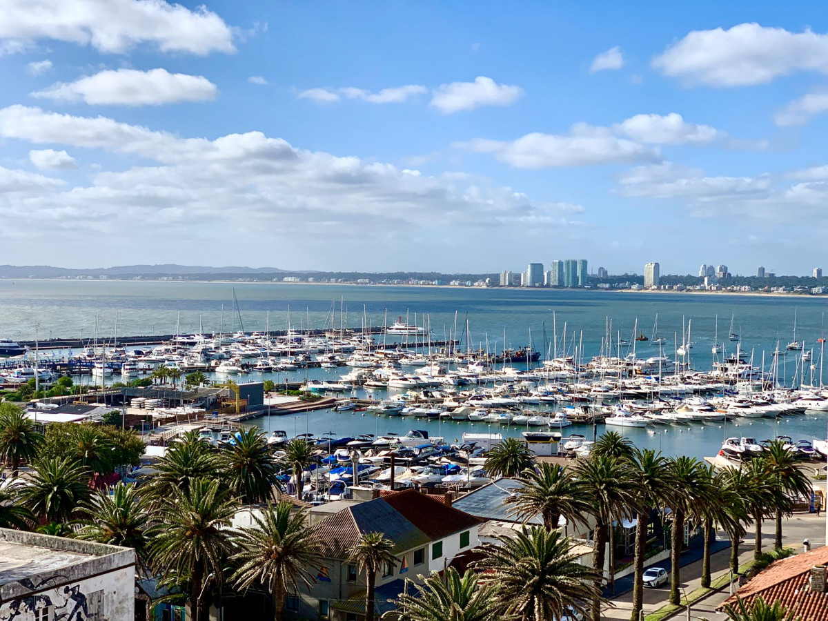 Imagen de 2 dormitorios | 2 baños | 70 m² propios | Garaje | Vista al Puerto.