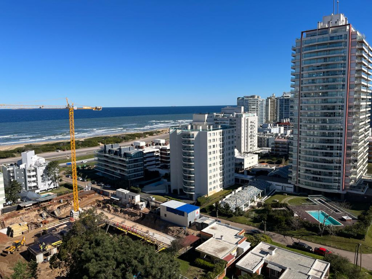 Apartamento en playa brava 