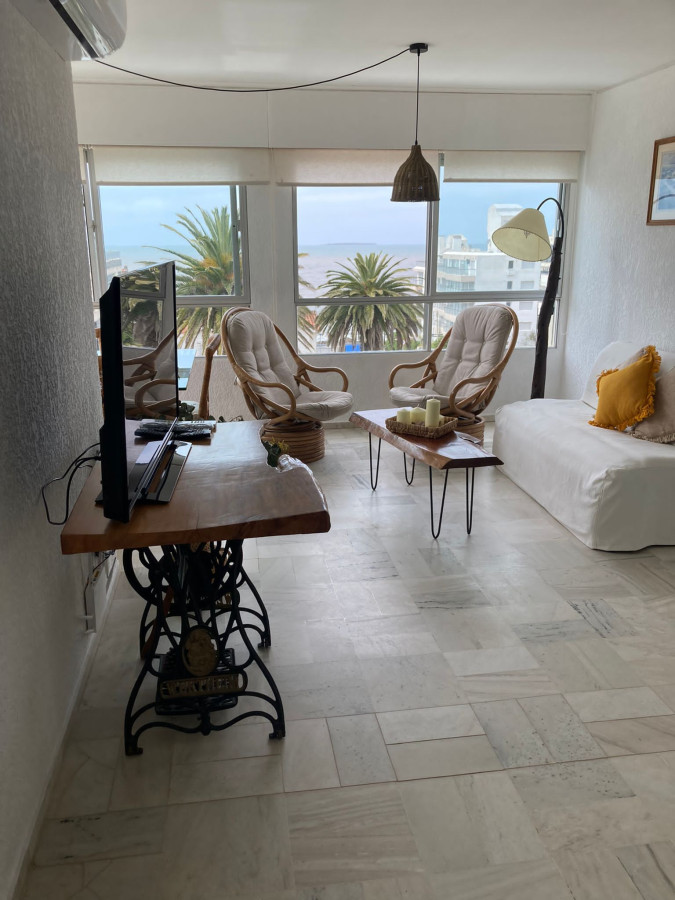 Apartamento de 2 dormitorios en Península, Punta del Este