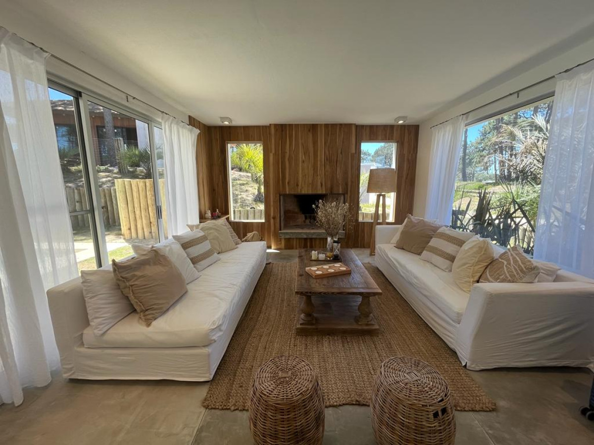Atractiva casa en Pinar del Faro, José Ignacio.