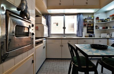 Venta de Apartamento 2 dormitorios en Playa Mansa, Punta del Este.  