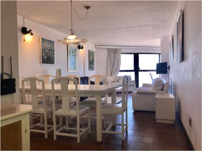 Apartamento en Brava, 2 dormitorios *