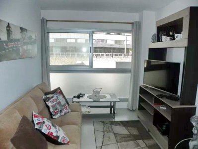 Apartamento en edificio con excelentes servicios en venta, zona Roosevelt, Punta del Este 