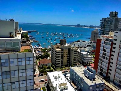 Vendo apartamento 2 dormitorios, vista al mar, en Peninsula, Punta del Este