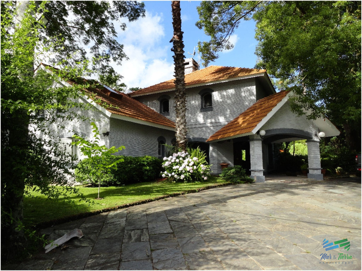 Beverly Hills - GoPunta - Portal Inmobiliario de Punta del Este - Maldonado