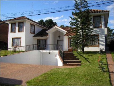 ALQUILO CASA CON PISCINA EN SAN RAFAEL, PUNTA DEL ESTE 