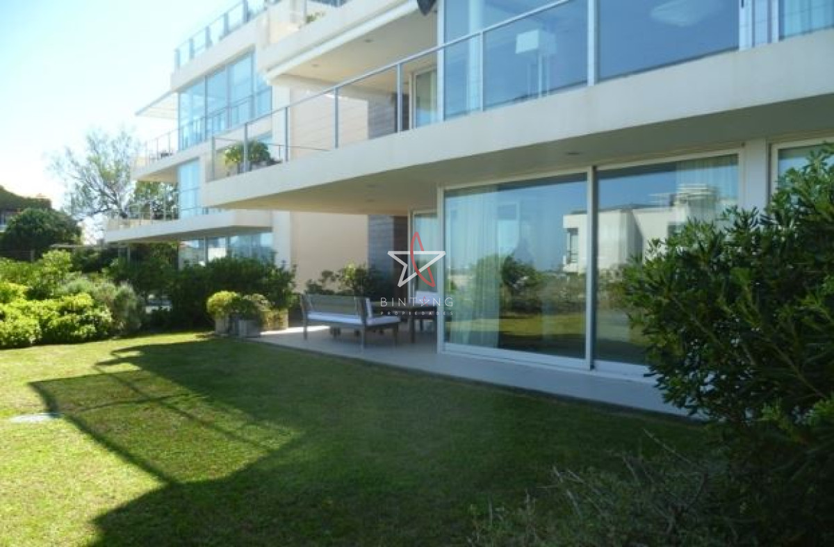 Bikini - GoPunta - Portal Inmobiliario de Punta del Este - Maldonado