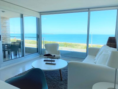 Apartamento, 2dorm y dep, Playa Mansa, Punta del Este, venta