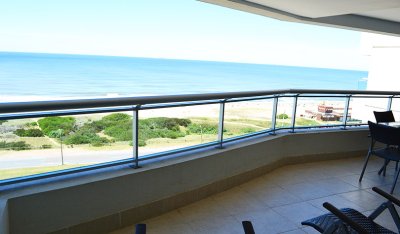 APARTAMENTO, 3 DORMITORIOS + SERVICIO, BRAVA, PUNTA DEL ESTE, VENTA Y ALQUILER 