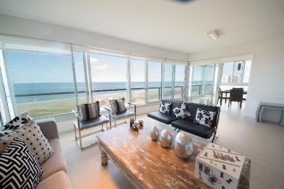 Apartamento, 3 dorm y dep, Punta del este, playa brava, venta