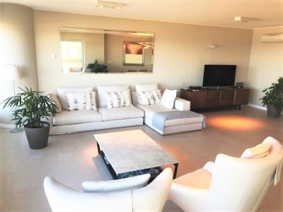 APARTAMENTO, 3 DORM + SERVICIO, BRAVA, PUNTA DEL ESTE,  ALQUILER