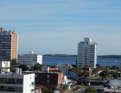 APARTAMENTO, 2 DORM, 2 BAÑOS + TOILLETE, PLAYA BRAVA, PUNTA DEL ESTE, VENTA