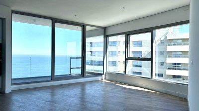 Excelente apartamento en Trump Tower Punta del Este! Playa Brava frente al mar.
Gran living comedor con cocina integrada y salida al balcón con la mejor vista al mar.
toilette de recepción, 2 dormitorios en suite, lavadero y garaje. Aire acondicionado central

Entrega USD 330.000 + USD 120.000 gastos de ocupación y el saldo de USD 600.000.- a 10 años al 6% anual.
Contactanos para visitarlo!!!!