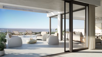 234 BULEVARD Exclusivo edificio un apartamento por piso.
Planta de 355 m², orientado al norte, te ofrece un estilo de vida inigualable, donde la amplitud y el diseño se fusionan para brindarte el hogar de tus sueños.

Gran living comedor con salida a amplia terraza. Todo con vista al Campo de Golf. Un ambiente que te invita a relajarte y disfrutar con ventanales de doble vidrio hermético e iluminación Smart control. La terraza al frente es una prolongación del living comedor. Toilette de recepción.

Master suite con vestidor de grandes dimensiones, placares con interiores completos, pisos de madera de alta gama importados de Europa. Terraza con fabulosa vista al mar y Campo de Golf. Cortinas motorizadas de enrollar en aluminio. El baño de la Master Suite se destaca por su bañera con hidromasaje, wet room y grifería de gran calidad.

2 Dormitorios con baños en suites de cómodas dimensiones también con cortinas motorizadas de enrollar en aluminio 

Cocina, amplia, luminosa, equipada con anafe, horno y microondas de empotrar, campana, lavavajillas y heladera panelable. Mesada de cuarzo, grifería de alta calidad. 
Mobiliario de cocina por encima y bajo mesada. La cocina tiene un gran protagonismo con detalles de diseño y cómodo parrillero.

Cada espacio esta  diseñado con elegancia y funcionalidad, garantizando comodidad en cada rincón. 
Cuenta con dependencia de servicio en suite, terraza lavadero

Este piso no solo es un hogar, sino un estilo de vida. Con materiales de alta calidad, brindando confort y seguridad. 

- Pisos Italianos Marazzi.
- Pisos de Madera Fb Hout.
- Placares Pinca.
- Electrodomésticos y griferías de cocina Franke.
- Grifería de baño Fima.
- Artefactos sanitarios Duravit.  
- Equipamientos de baños Edoné
- Puertas interiores Pail Porte.
- Muebles de cocina Veneta Cucine.
- Aberturas de aluminio Schuco.

Amenities que elevan tu calidad de vida, tendrás todo lo que necesitas al alcance de tu mano.
- Impresionantes vistas desde la Terraza panorámica con fogón. 
- Solárium, perfectos para disfrutar de un atardecer en la ciudad.
- Barbacoa, Sala Gourmet totalmente equipada.
- Yoga Garden.

Portero eléctrico con sistema de video. 
Sistemas de monitoreo y seguridad con los mas altos  niveles de Protección Personal y Perimetral. 

Garages con Bauleras individuales por apartamento.
Previsión para cargadores de autos eléctricos.

¡Consultanos por más información!
+ 598 94 077 741
+ 598 93 917 100
 bintang@bintang.com.uy
BINTANG PROPIEDADES 





