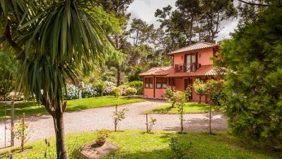 CASA, 3 DORMITORIOS, 2 BAÑOS, SOLANAS BOSQUE, PUNTA BALLENA, ALQUILER