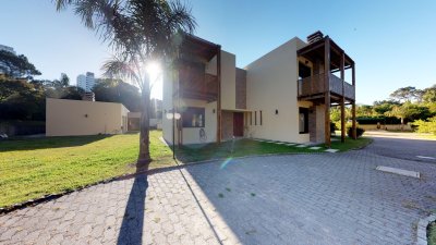 CASA, 3 DORMITORIOS, PUNTA DEL ESTE, VENTA