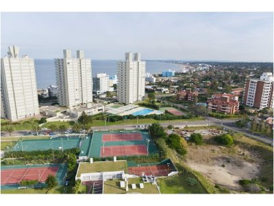 Apartamento en Mansa, 3 dormitorios 