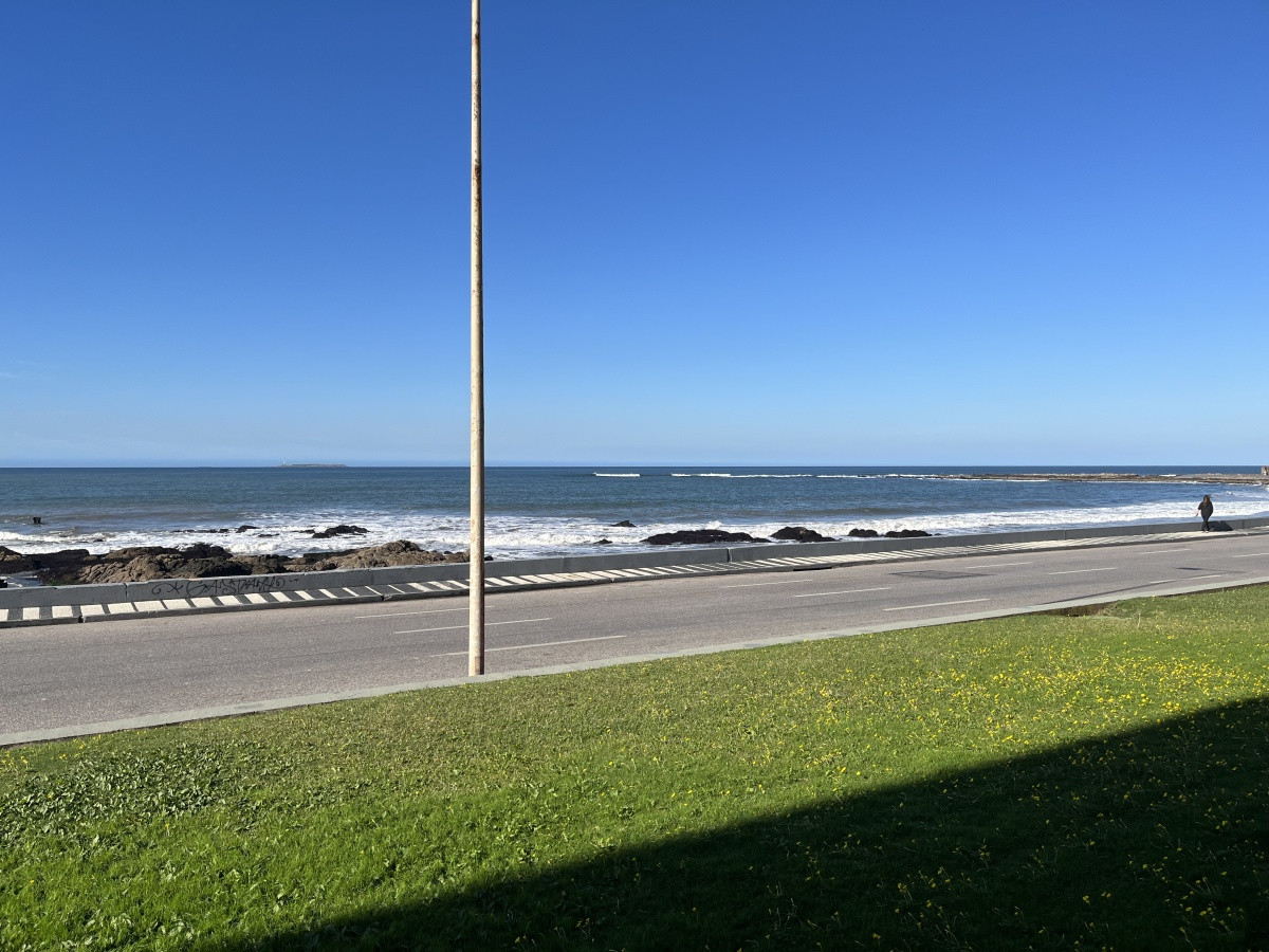 Imagen de Apartamento en venta | Península | 4 dormitorios | Vista a Playa Brava | Punta del Este
