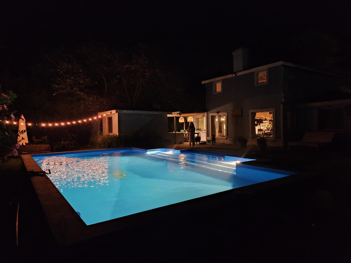 Imagen de Hermosa casa 3 dormitorios mas servicio. En la Barra, Punta del Este.