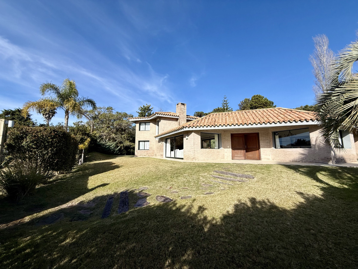 Imagen de Casa en Rincón del Indio, Punta del Este. 4 dormitorios, terreno de 1237 m²