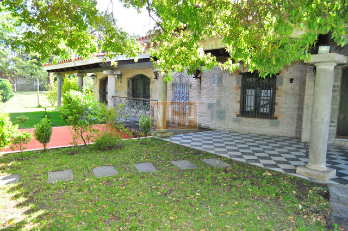 hermosa casa estilo casco de estancia  - ngp19393c