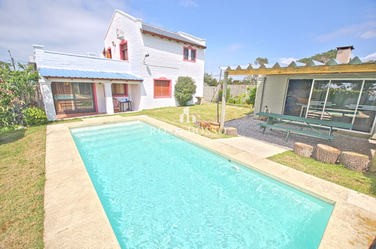 casa en alquiler en manantiales con piscina climatizada - rbs6837c