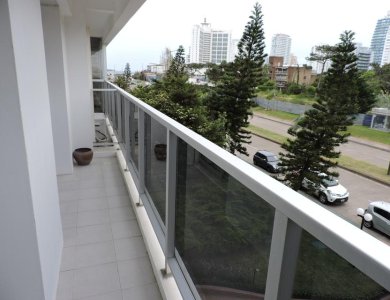  Lindo apartamento  con  muy buenos  servicios a pasos de la Península