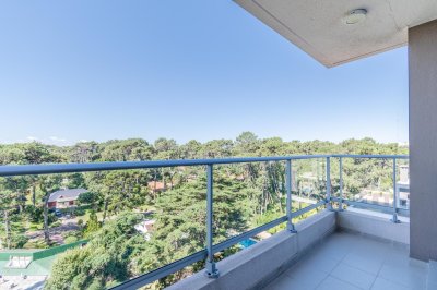 APARTAMENTO EN VENTA PISO ALTO PUNTA DEL ESTE