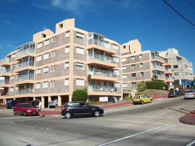 Excelente apartamento a metros del mar  