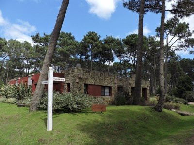 Linda casa en entorno de mucha tranquilidad!