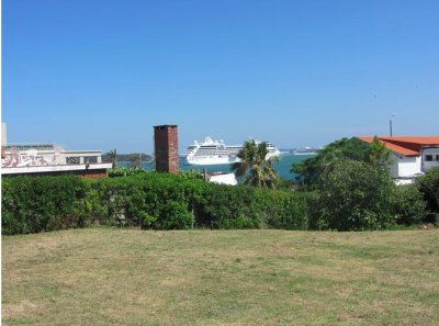Lote con hermosa vista al mar!
