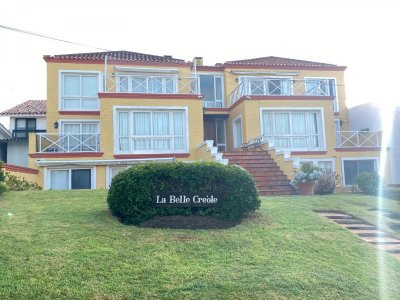 Alquiler anual 1 dormitorio con piscina a 100 mts de Playa Bikini. 