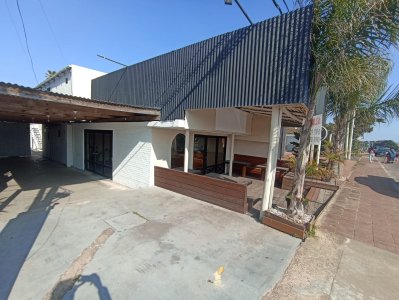 Local en alquiler en excelente ubicación en medio de la Barra