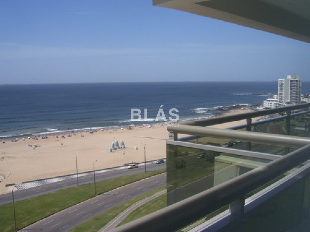Brava - GoPunta - Portal Inmobiliario de Punta del Este - Maldonado