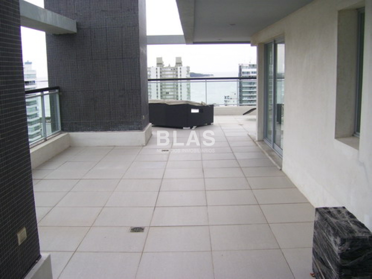 Brava - GoPunta - Portal Inmobiliario de Punta del Este - Maldonado