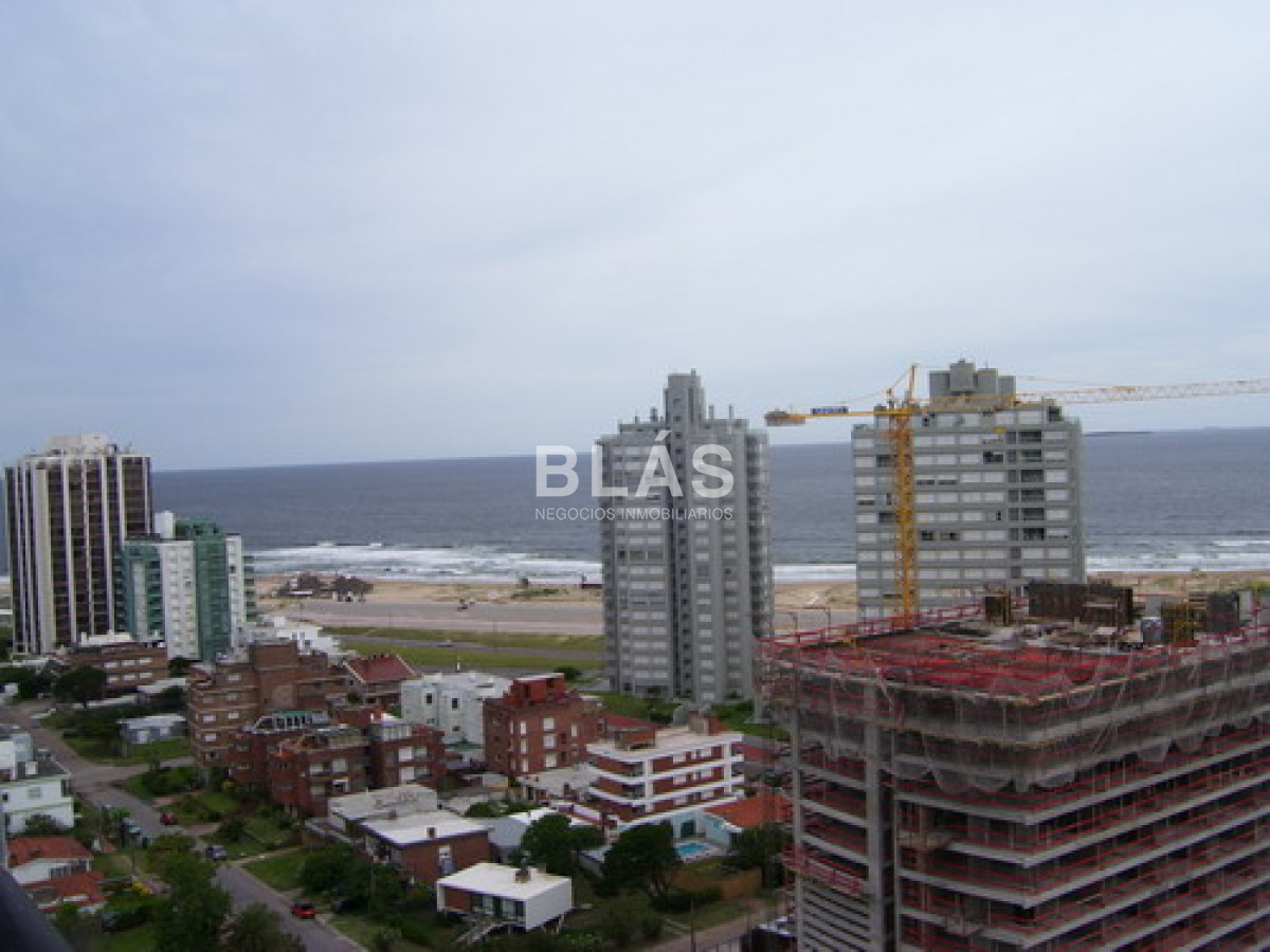 Brava - GoPunta - Portal Inmobiliario de Punta del Este - Maldonado