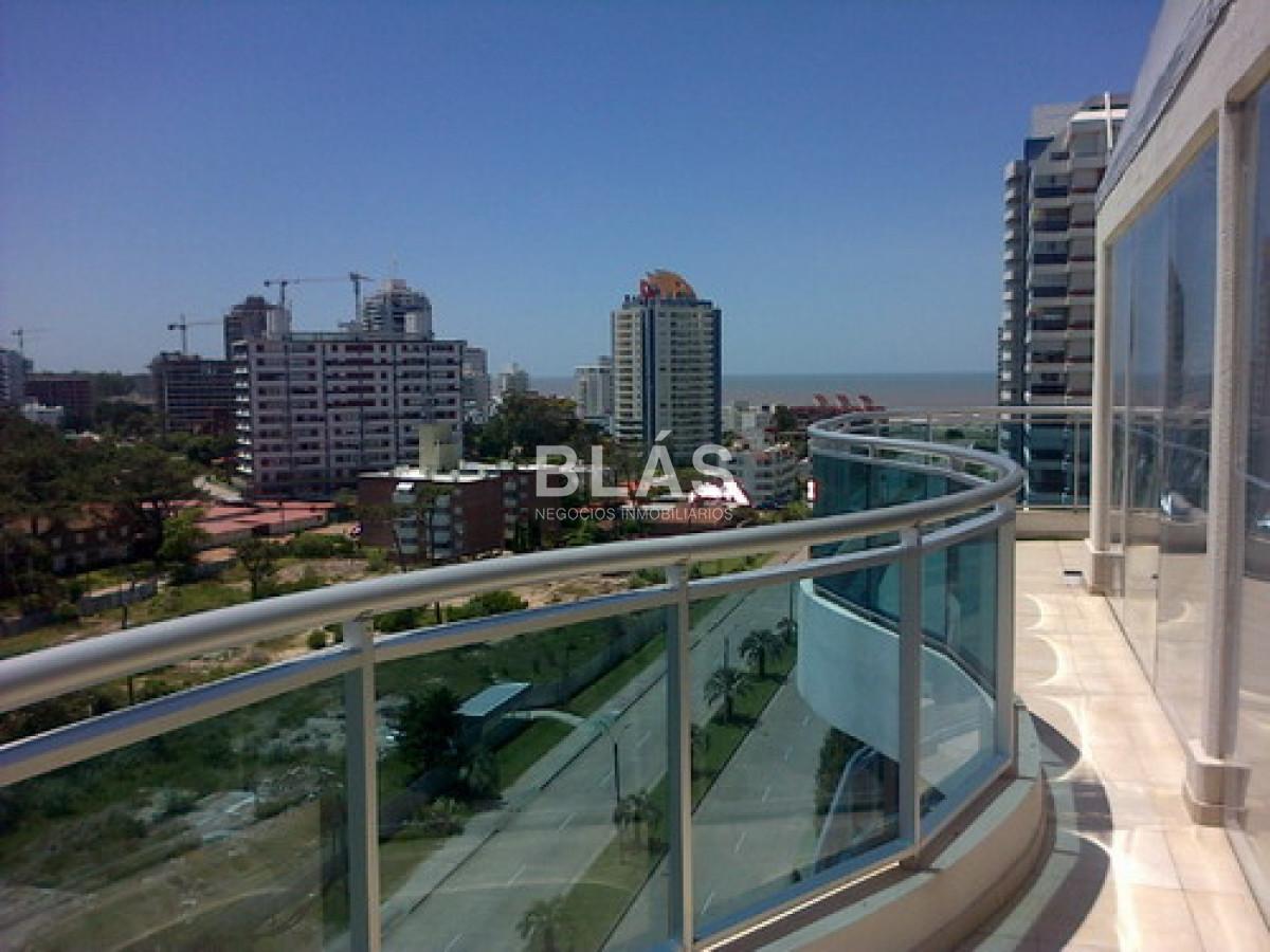 Aidy Grill - GoPunta - Portal Inmobiliario de Punta del Este - Maldonado