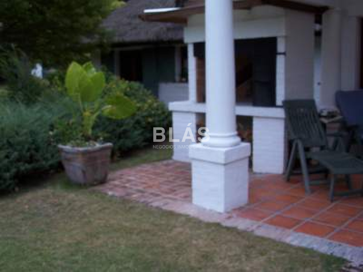 Beverly Hills - GoPunta - Portal Inmobiliario de Punta del Este - Maldonado
