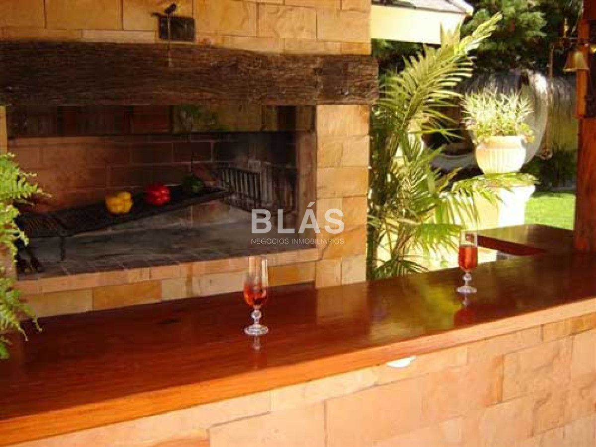 Beverly Hills - GoPunta - Portal Inmobiliario de Punta del Este - Maldonado