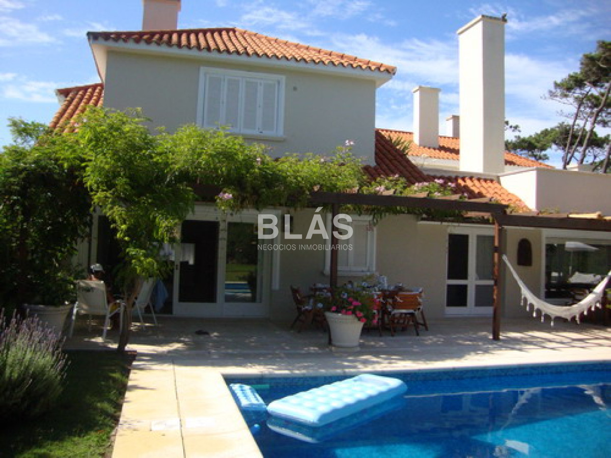 Golf - GoPunta - Portal Inmobiliario de Punta del Este - Maldonado