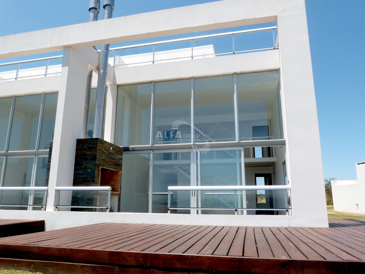 Lomo de la Ballena - GoPunta - Portal Inmobiliario de Punta del Este - Maldonado