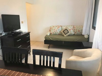 Edificio con servicios, 1 dormitorio