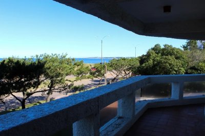 Apartamento en venta en playa mansa, 2 dormitorios, Punta del Este