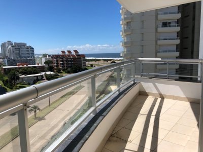 PLAYA BRAVA, BALCON TERRAZA AL FRENTE, AMENIDADES