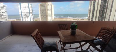 Apartamento en alquiler en Punta del Este, con vista al mar!