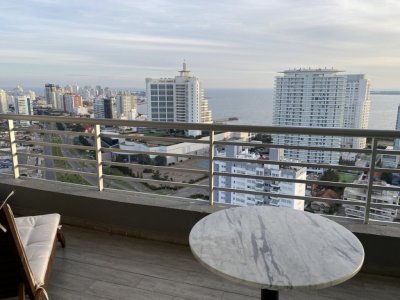 Mansa, piso alto con vista al mar, 2 dormitorios