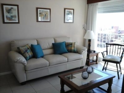 Apartamento en venta y alquiler, Peninsula, Punta del Este