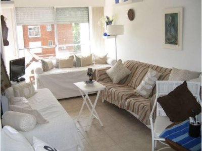 Aidy Grill, 1 dormitorio