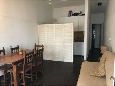 Aidy Grill, 1 dormitorio