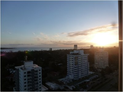 Apartamento en Roosevelt, 3 dormitorios *